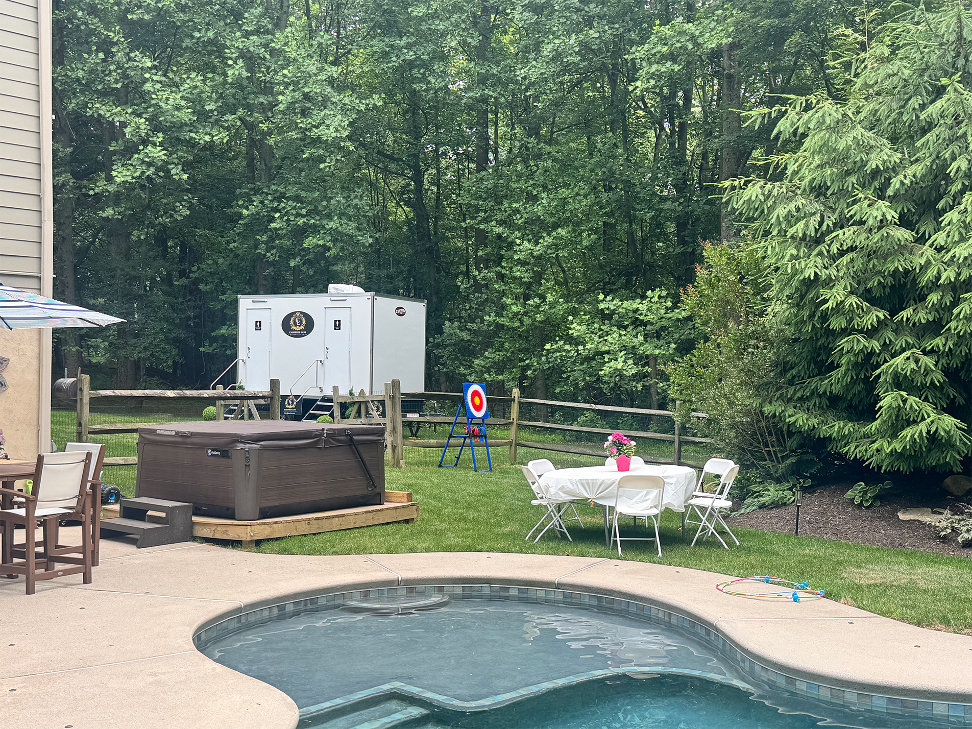 Carefree Lavs Luxury Restroom Trailer Rentals Philadelphia, Exton, Chester Springs, Pennsylvania 5-Station Exterior 3